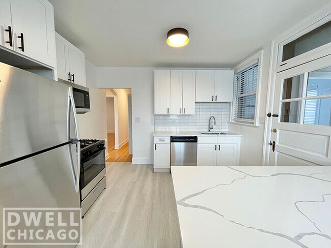 Photo - 5805 N Richmond St Apartments Unit 5801-2