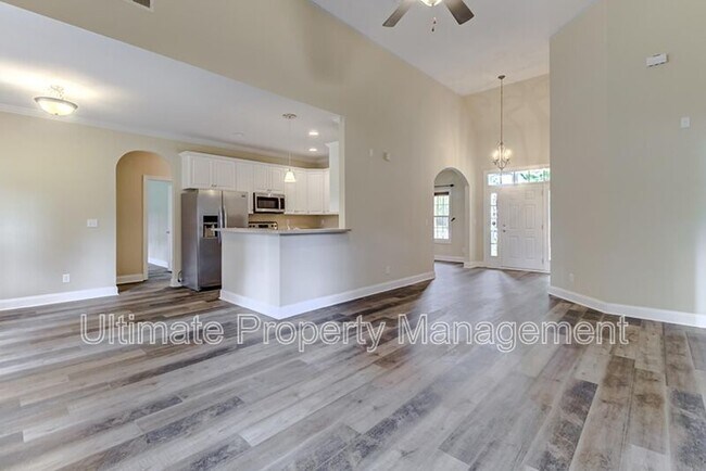 Photo - 118 Long Leaf Dr