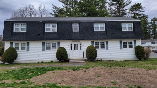 Building Photo - 12 Anglers Rd Unit 12