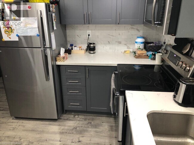 Photo - 15 Michael Ave