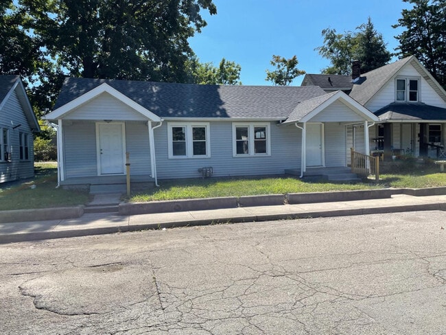 Photo - 1617 Lawton Ave