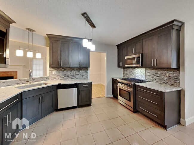 Photo - 540 Washington Dr