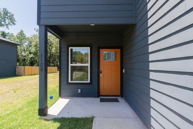 Photo - 110 Turner St Unidad B