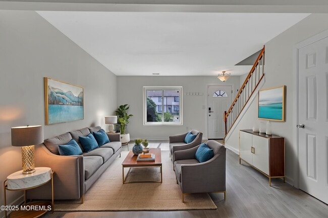 Photo - 7 Creek Rd Townhome