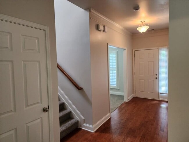 465 Roland Manor Dr
