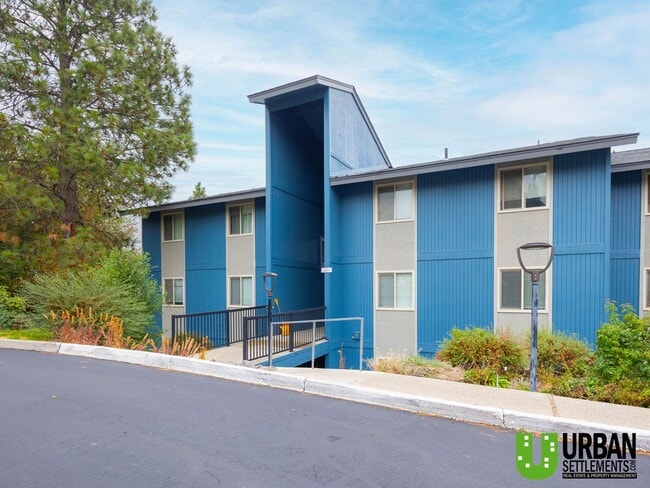 Building Photo - Modern North Spokane Condo with Beautiful ...