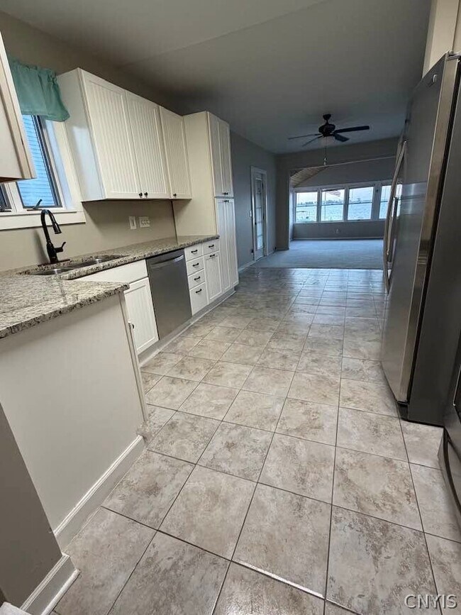 Photo - 8876 Maple Dr