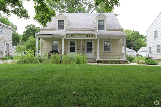 Building Photo - 2 Bedroom Duplex in North Kansas City Rental