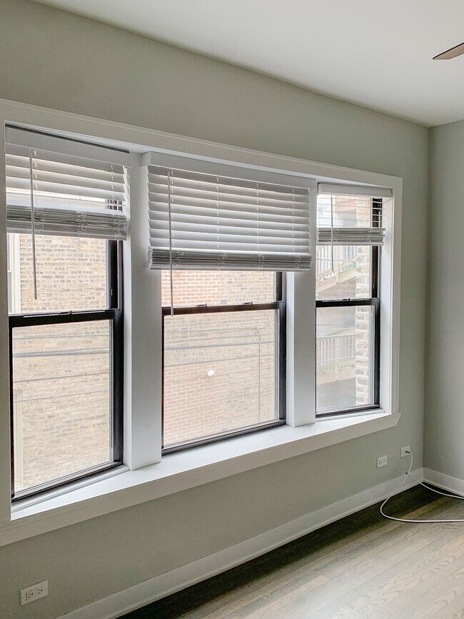 Photo - 5061 N Damen Ave Unit 5059-2E