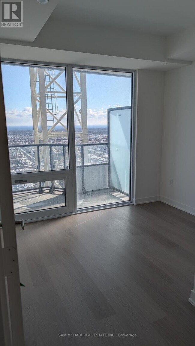 Photo - 448 Burnhamthorpe Rd W Unit 2510