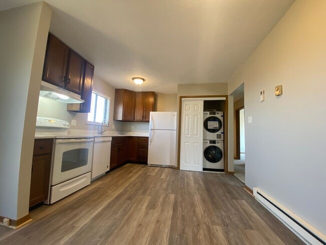 Photo - One level Home - 3 Bedroom w/ Garage- Available 08/05!