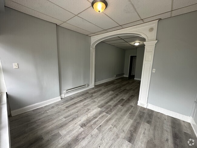 Building Photo - 543 W Roosevelt Blvd Unit 1 Rental