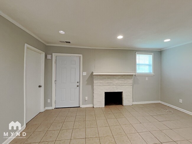 Photo - 2611 Lake Harbin Rd