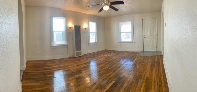 Photo - 1104 Wallace St