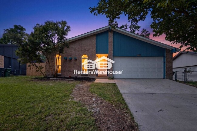 Building Photo - 2018 Rose Hill Rd