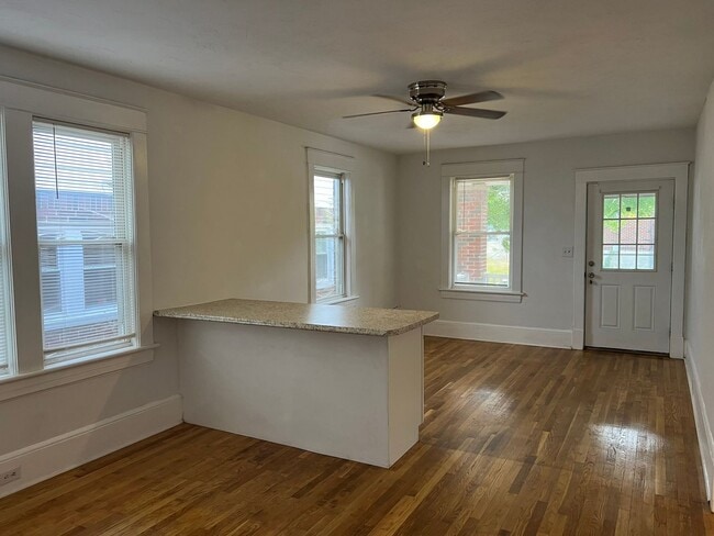 Photo - 1416 Morningside St SE