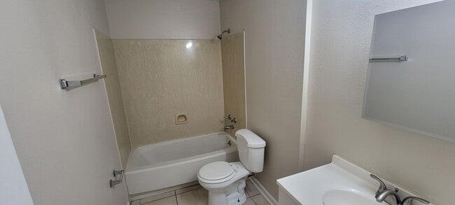 Photo - 7850 Sand St