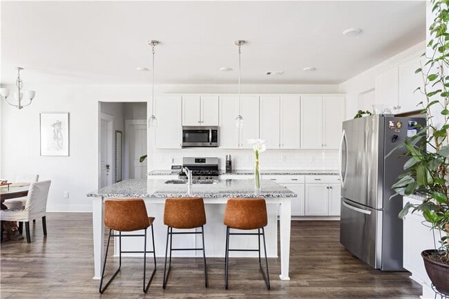 Photo - 201 Aspen Valley Ln