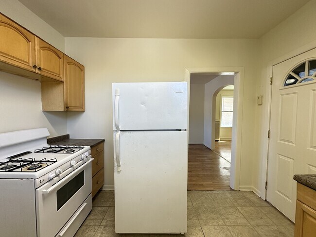 Photo - 5817 N St Louis Ave Unit R2