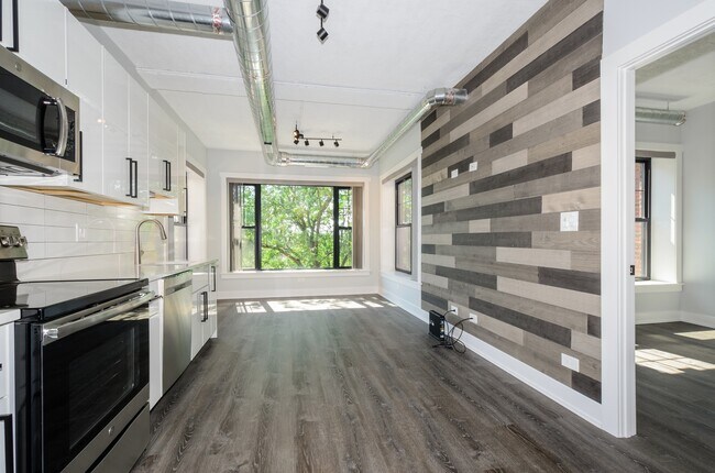 Photo - 7645 N Sheridan Rd Unit 416