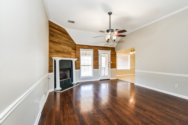 Photo - 9355 Lacee Ln