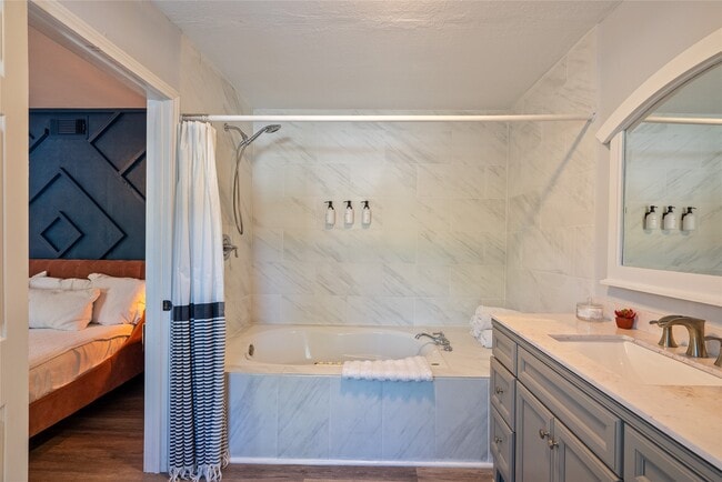 Building Photo - 3610 Avenue P 1/2