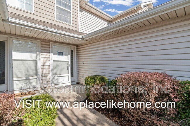 Photo - 803 SW Imperial Ln