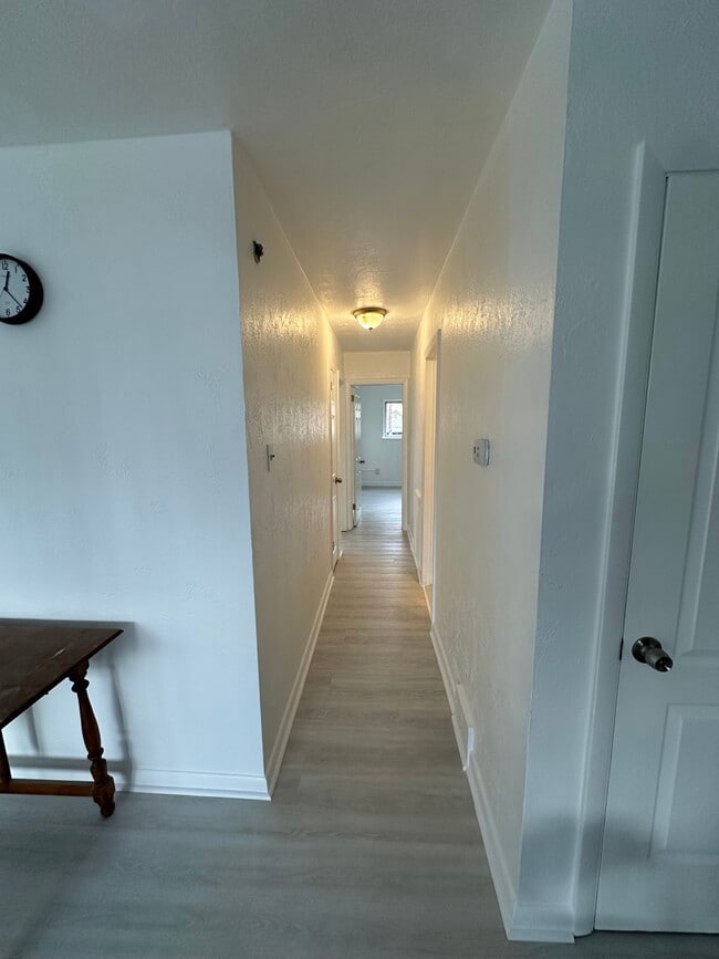 Photo - 1227 W Marshall St Unidad 2ndfloor