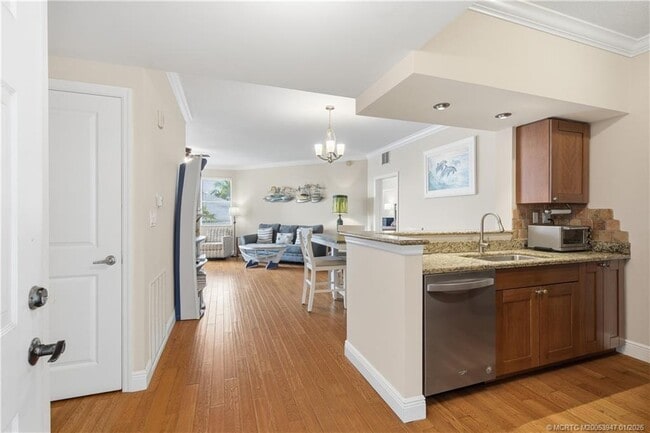 Photo - 975 NW Flagler Ave Unit 307
