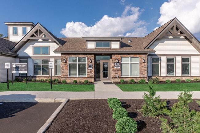 Building Photo - Retreat At Scioto Creek Rental