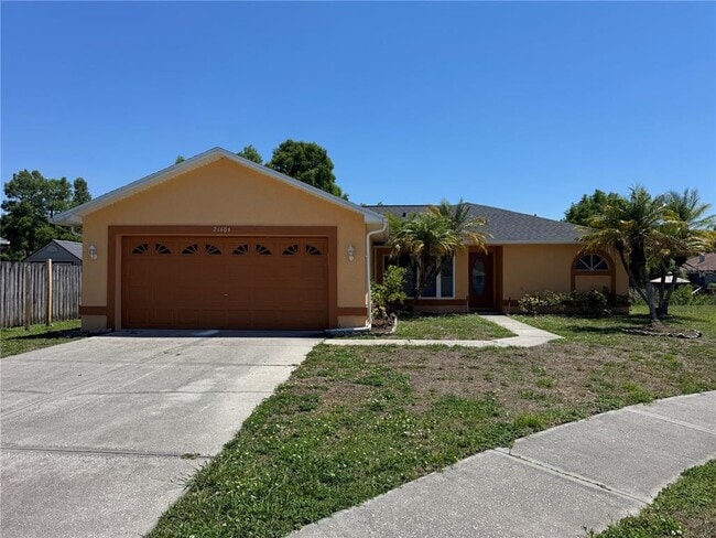 Building Photo - 21606 Rosewood Ct