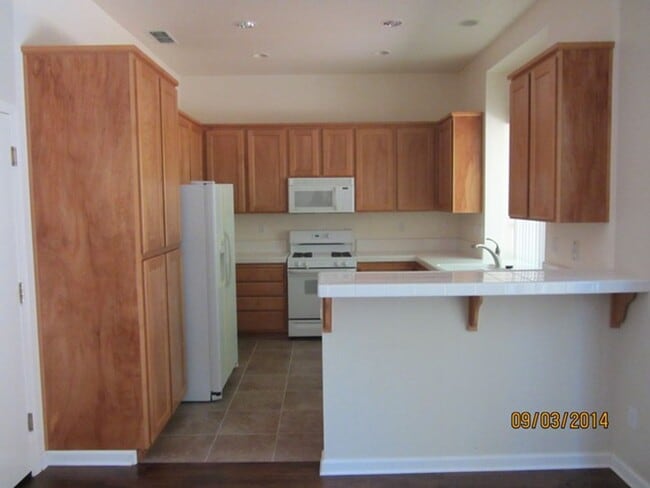 Photo - 858 Laurel Dr