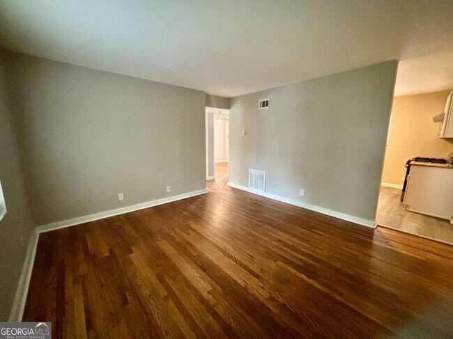 Photo - 1048 Washington St SW Unit #1