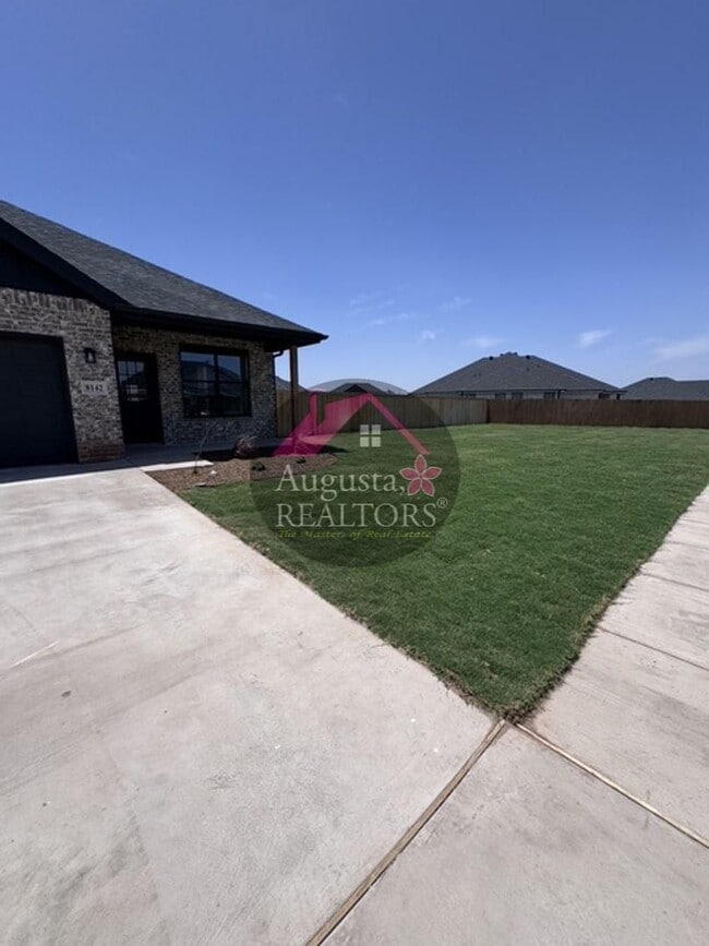 Photo - Sawdust Duplex Unit 8142