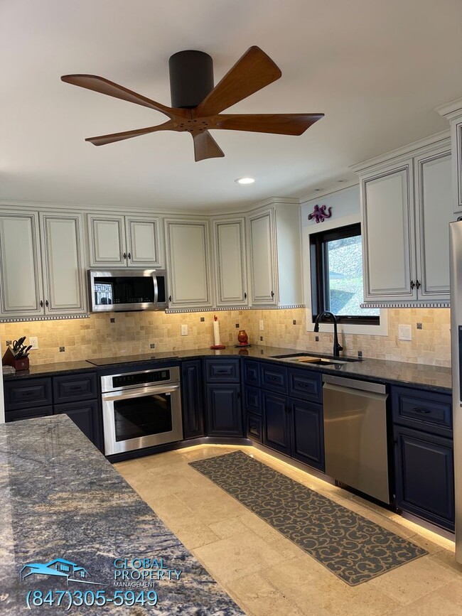 Building Photo - 880 Wading Bird Rd Unit 880-2 Wading Bird Rd