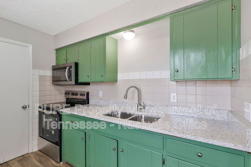 Photo - 215C Prince Ave