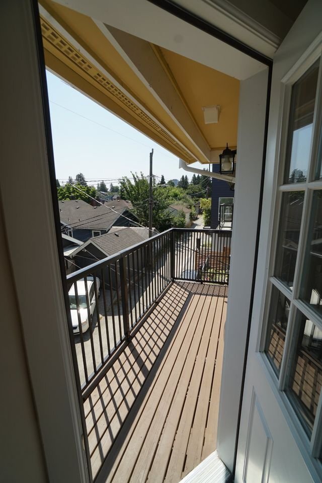 Photo - 5726 Roosevelt Way NE