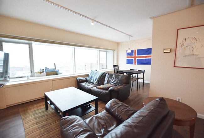 Building Photo - 555 E William St Unit 17J Rental