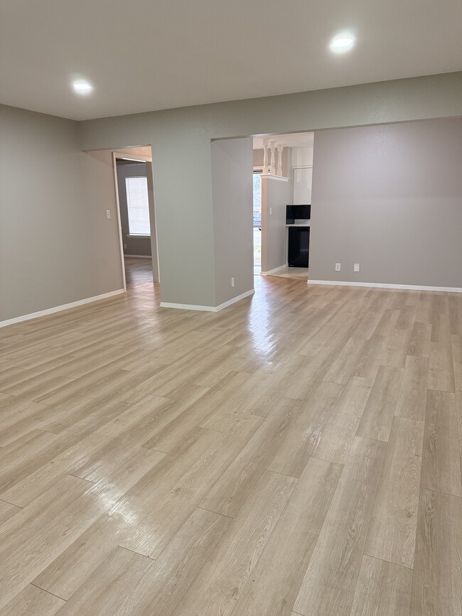 Photo - 2314 S 84th E Ave