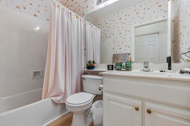 Photo - CHARMING 2 BEDROOM & 2 BATHROOM DUET! LOVE...