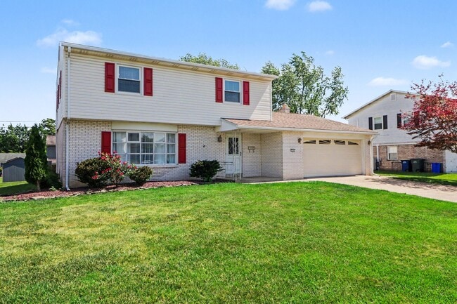 Photo - 314 Somerset Dr