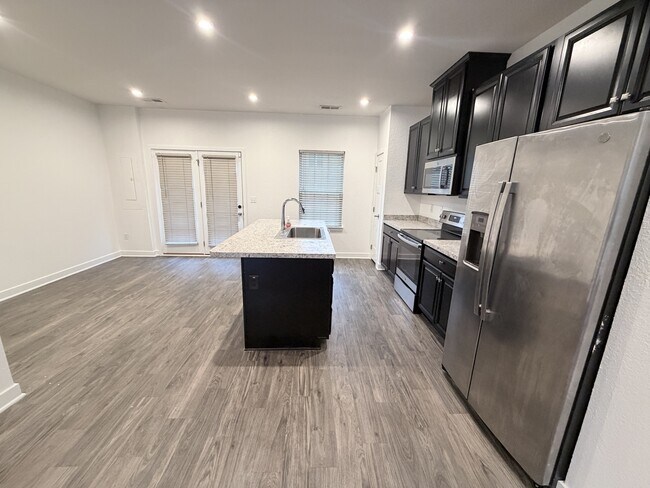 Photo - 221 Brittlebrush Dr