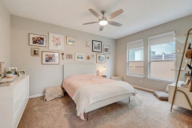 Photo - 205 Cortona Ln