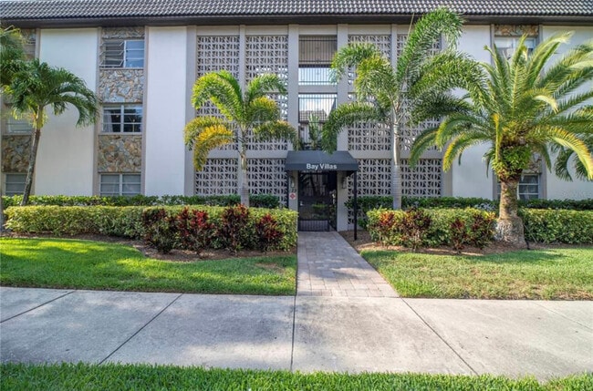 Building Photo - 125 5th Ave NE Unit 180