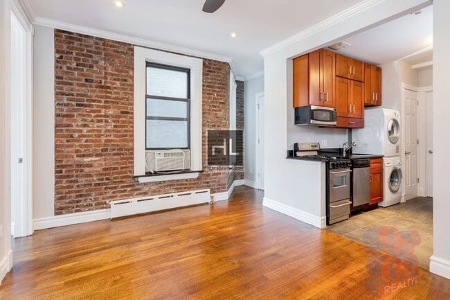 Building Photo - East 18th Street