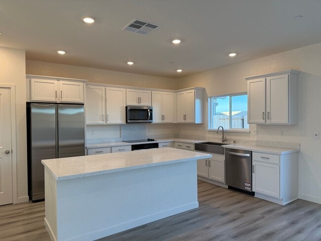 Photo - Spectacular New 5/3 Bath Available Now!