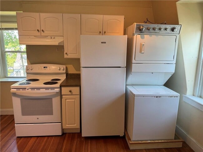 Photo - 26 Ayrault St Unit 3