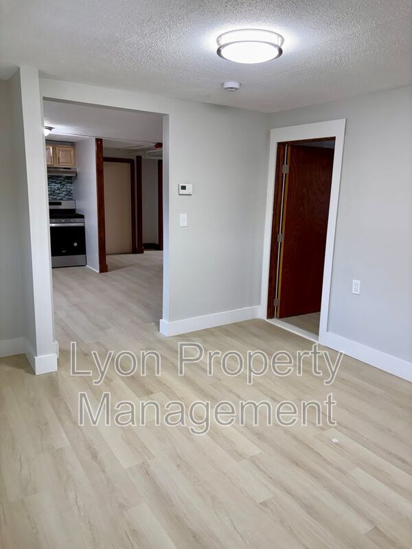 Photo - 262 Illinois St Unit 2