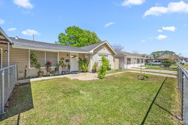 Photo - 1211 Trimm Ave