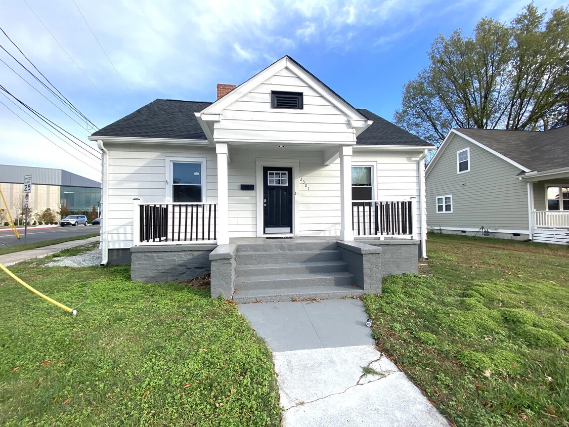 Photo - 2301 Fayetteville St (Durham, NC)